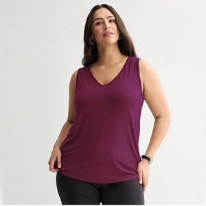 dip Women's V-Neck Tank Top - Wine Colored